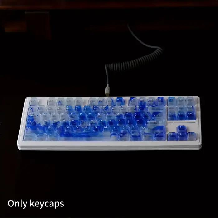 Les touches de clavier en forme de vague 122 sont semi-transparentes