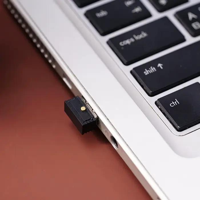 Souris d'ordinateur automatique indétectable par USB