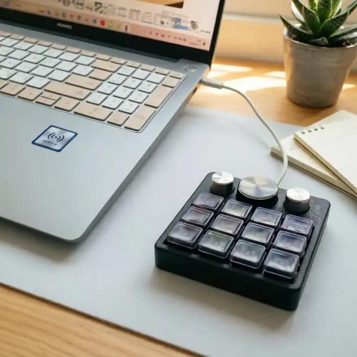 Clavier mécanique programmable personnalisé Macro 18 touches 3 boutons