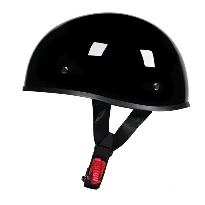 Petits casques de scooter