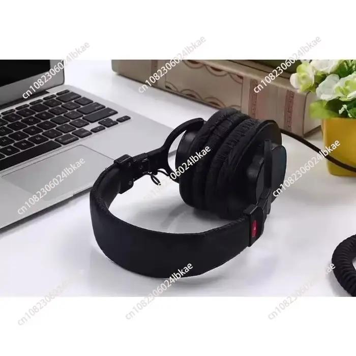 Les écouteurs stéréo circum-auriculaires MDR 7506 pour la production musicale
