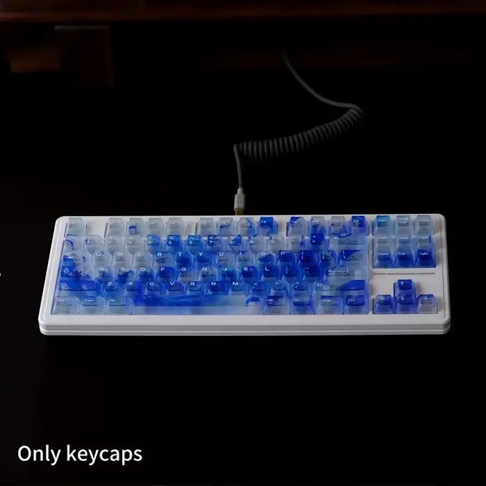 Les touches de clavier en forme de vague 122 sont semi-transparentes