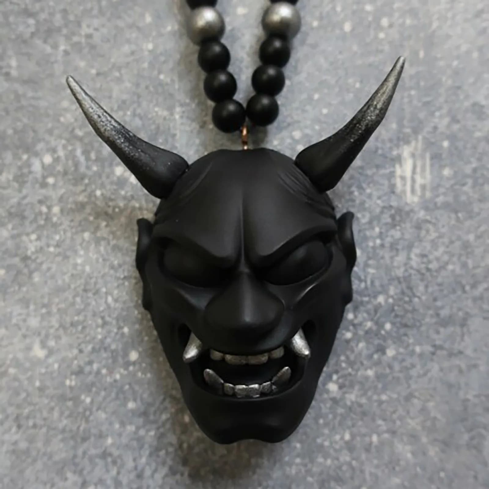 Samouraï Kabuto casque Hannya masque facial japonais Oni voiture rétroviseur pendentif à breloque dé