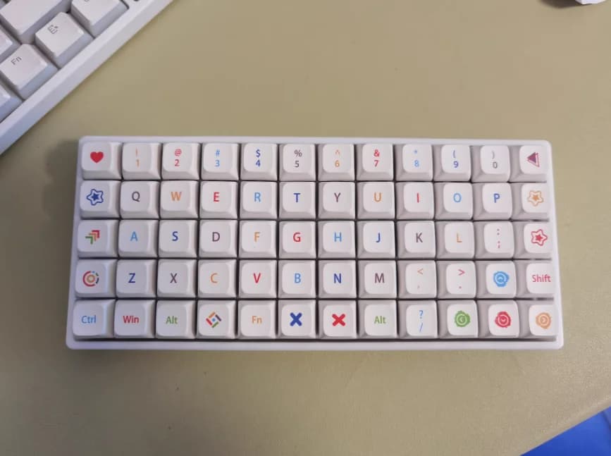 Planck 50 clavier tri-mode disposition compacte personnalisé échange à chaud 2.4G sans fil VIA 50% c