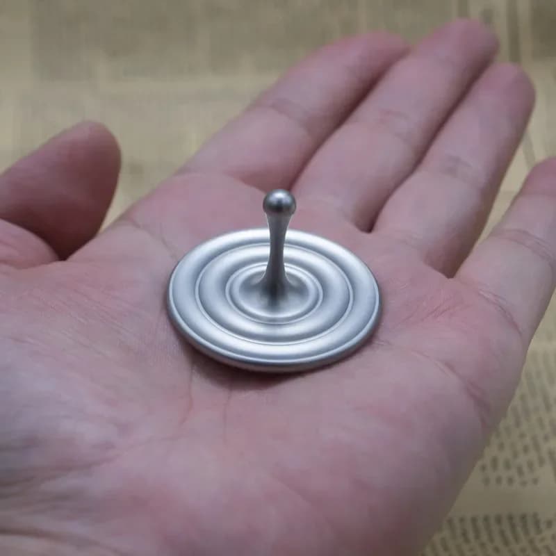 Gyroscope rotatif toupie magnétique en métal goutte d'eau doigt main Spinner bureau Fidget jouets po