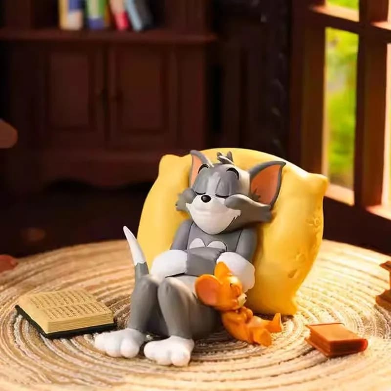 Ensemble de décoration de tableau de bord de voiture Tom, mignon, figurine de dessin animé Jerry, intérieur de véhicule, Collection d'ornements de bureau, accessoires de voiture, pare-brise
